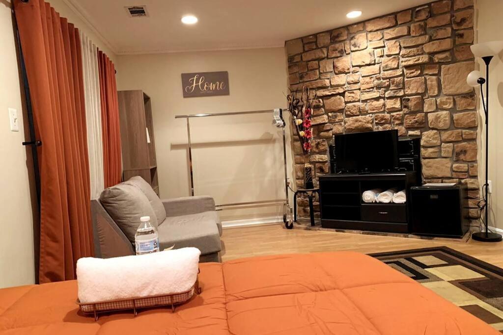 Modern Comfort Alexandria