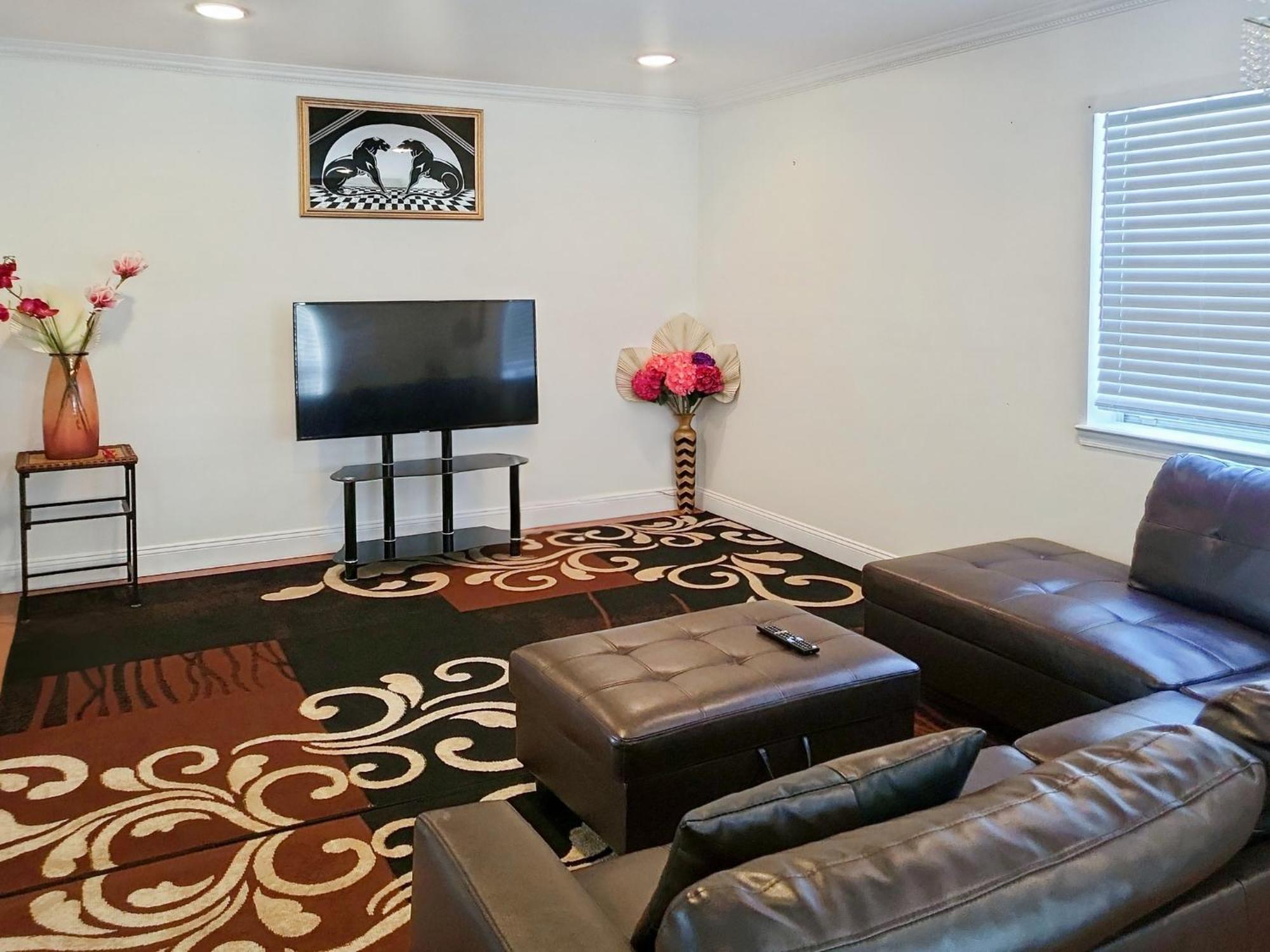 Modern Comfort Homestay *